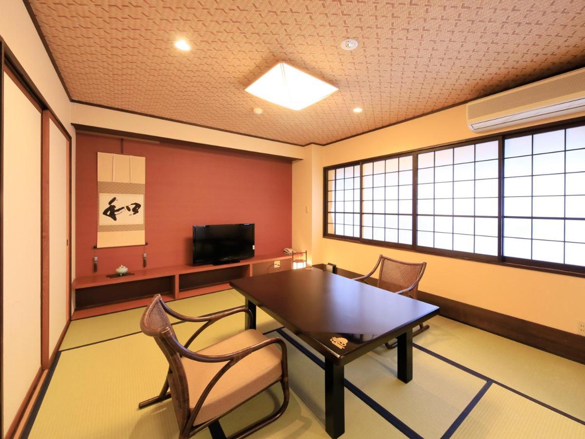 Kishigon Ryokan Shibukawa Zimmer foto